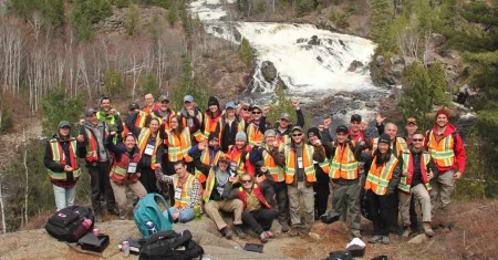 S Imew Alumni 2016 group picture