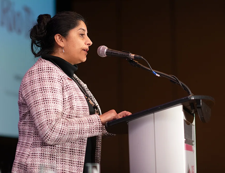 Website Square Presenter Profile 870x670