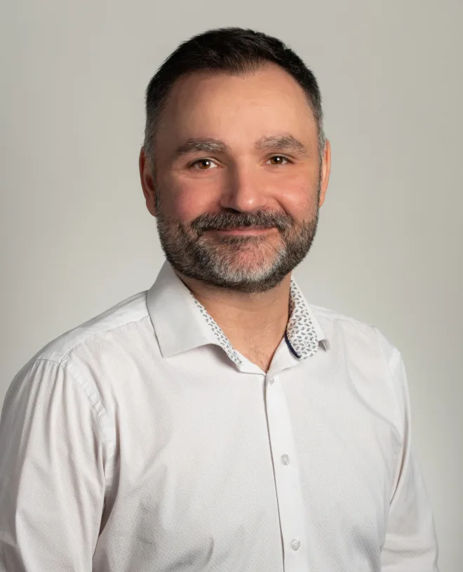 Frank Nikolic - 2025